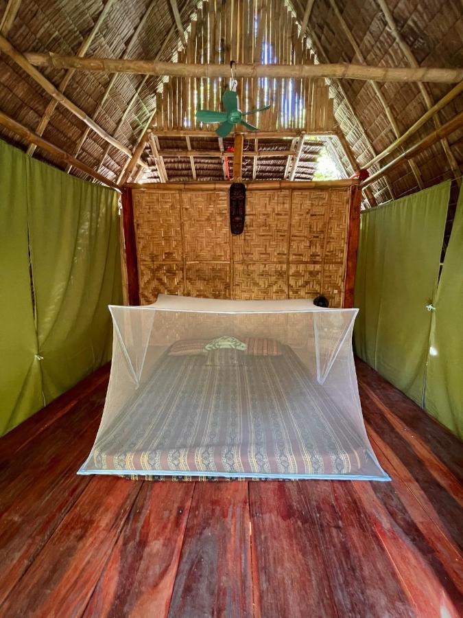 Tribal Huts Community Hostel Daanbantayan Exterior photo