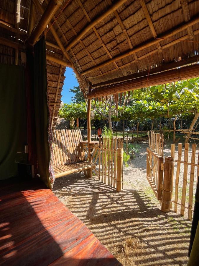 Tribal Huts Community Hostel Daanbantayan Exterior photo