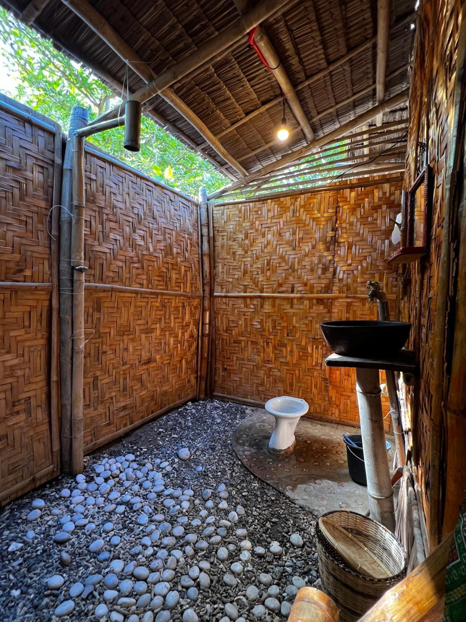 Tribal Huts Community Hostel Daanbantayan Room photo
